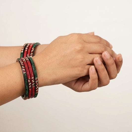 Karva Chauth Special Rajasthani Lac Bangles Set, Red and Green Colour with Crystal Work, Traditional Lakh Chuda, 8 Pieces
