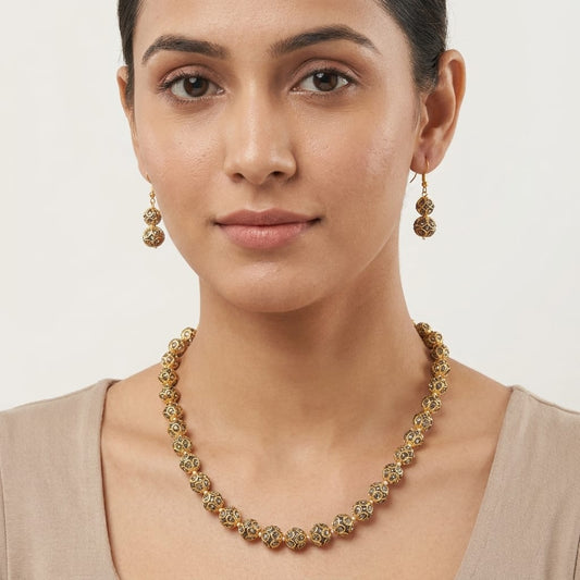 Gold Plated Stone Studded & Beaded Jewellery Set