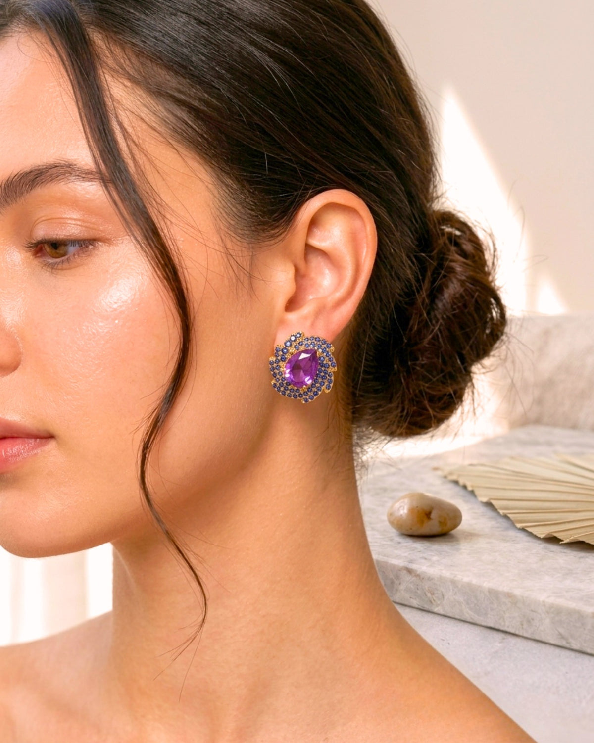 Paiseli purple blue stud with back support and doublet and ad setting