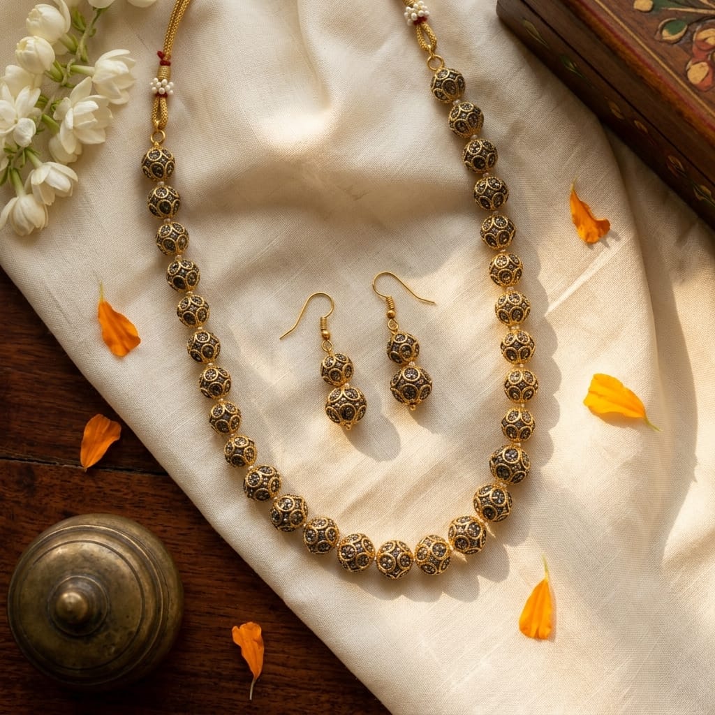 Gold Plated Stone Studded & Beaded Jewellery Set