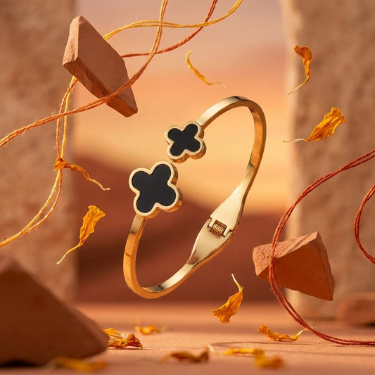 Anti-Tarnish Trendy Black Clover Bracelet (Free Size)